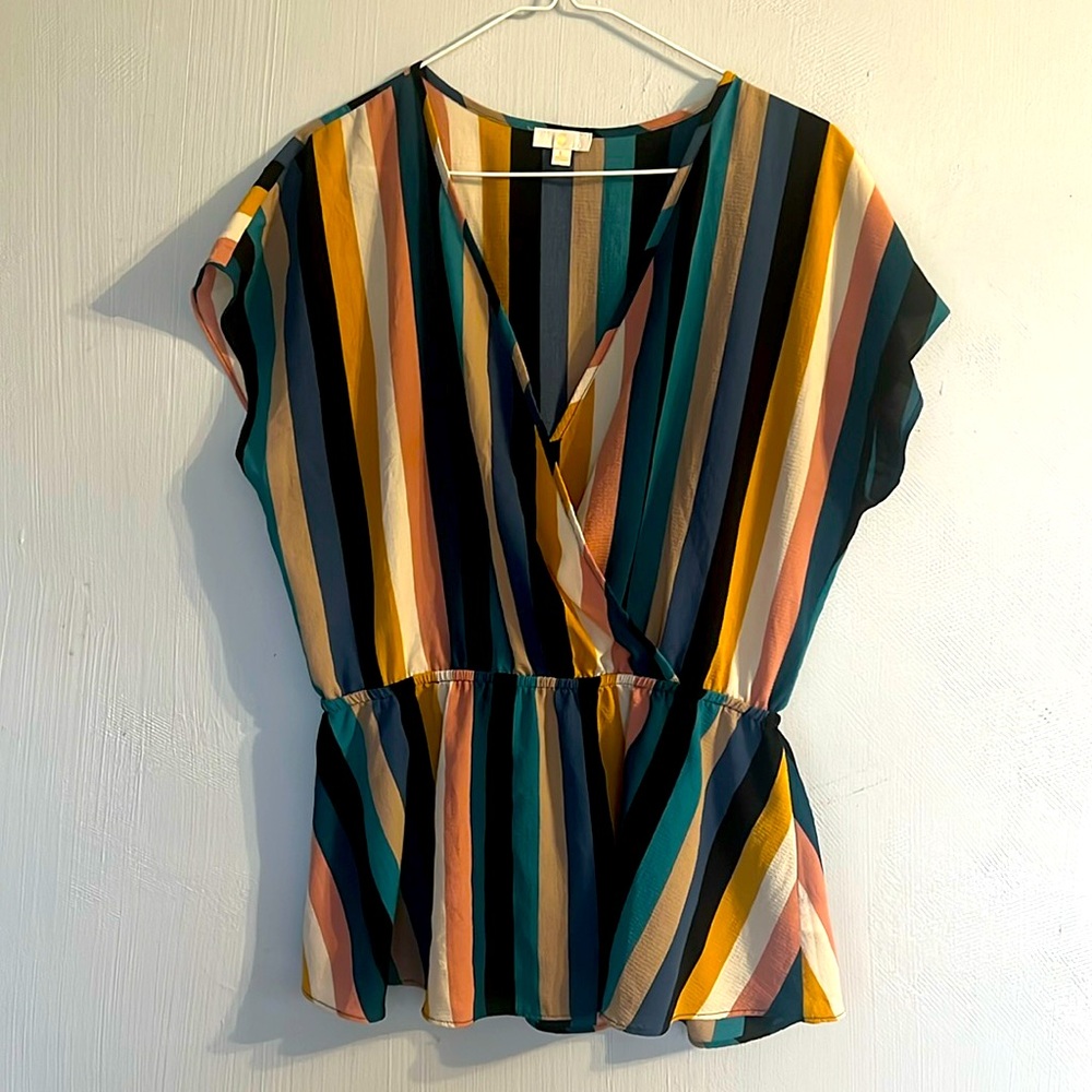 Charming Charlie top size large